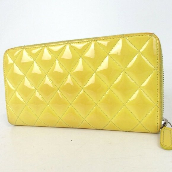 Auth Chanel Matelasse Cc Mark Round #4421C13 - Picture 2 of 12